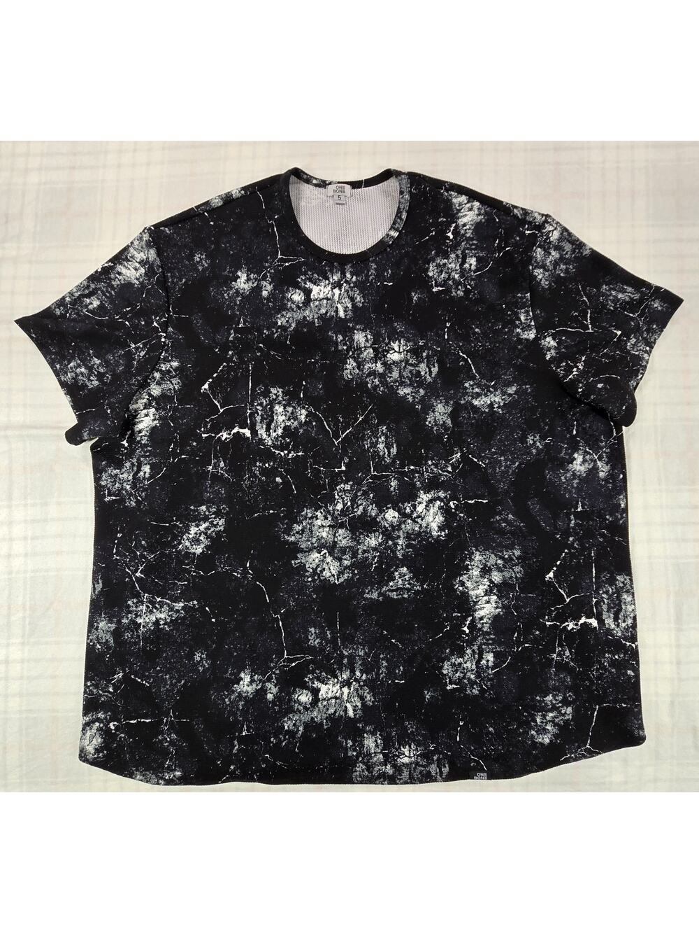 One Bone Bullet T- Shirt Mens Marbled Mineral Wash Textured Black Size 5 (6X)